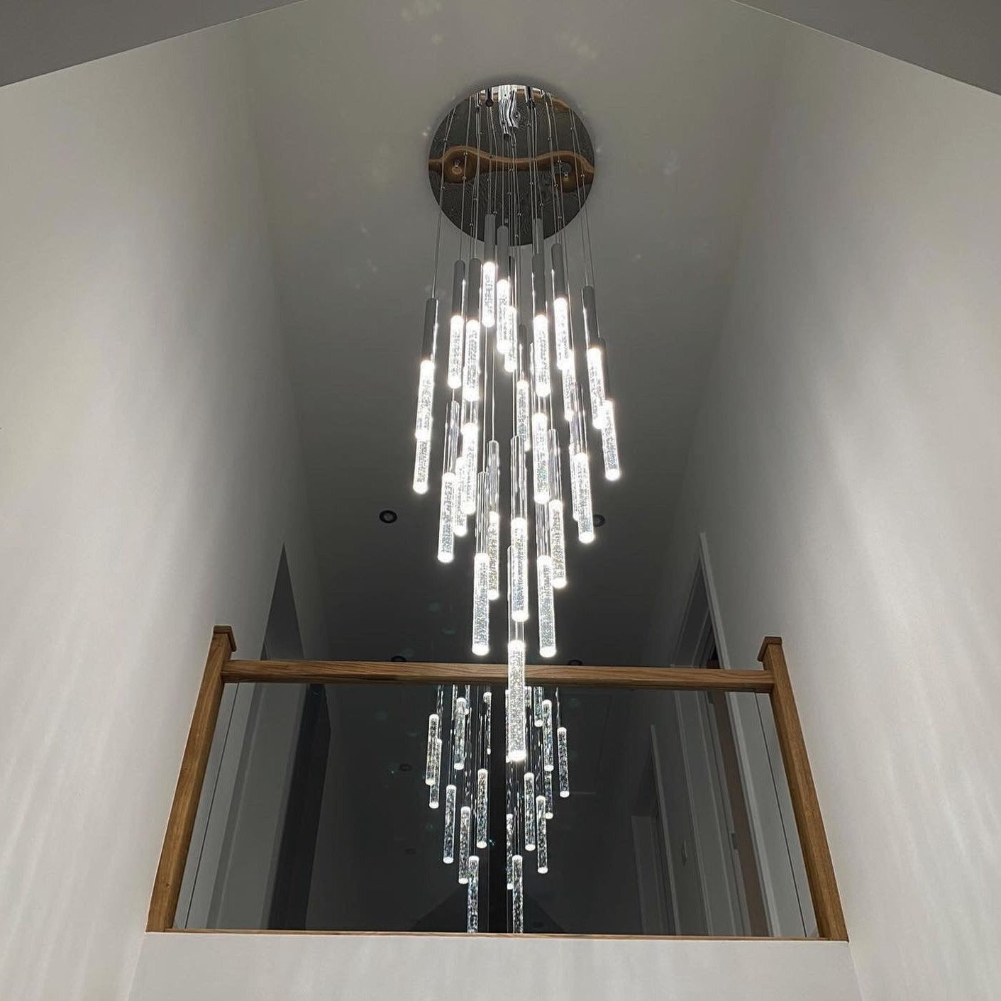 Nyon Pendant Staircase Chandelier