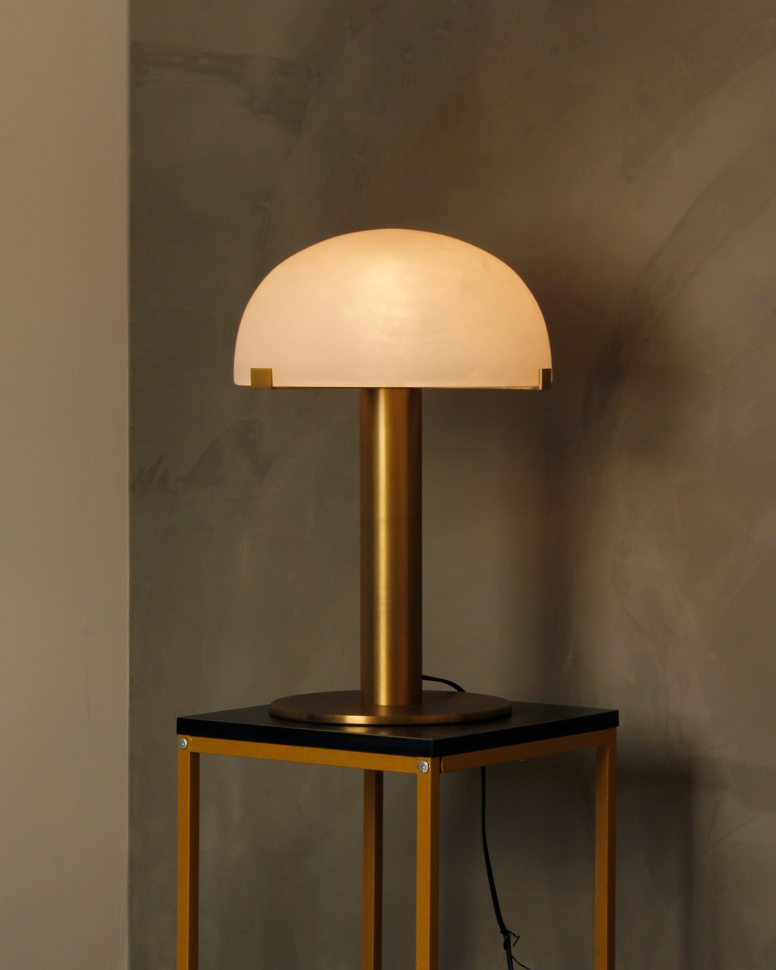 Dome Marble Table Lamp